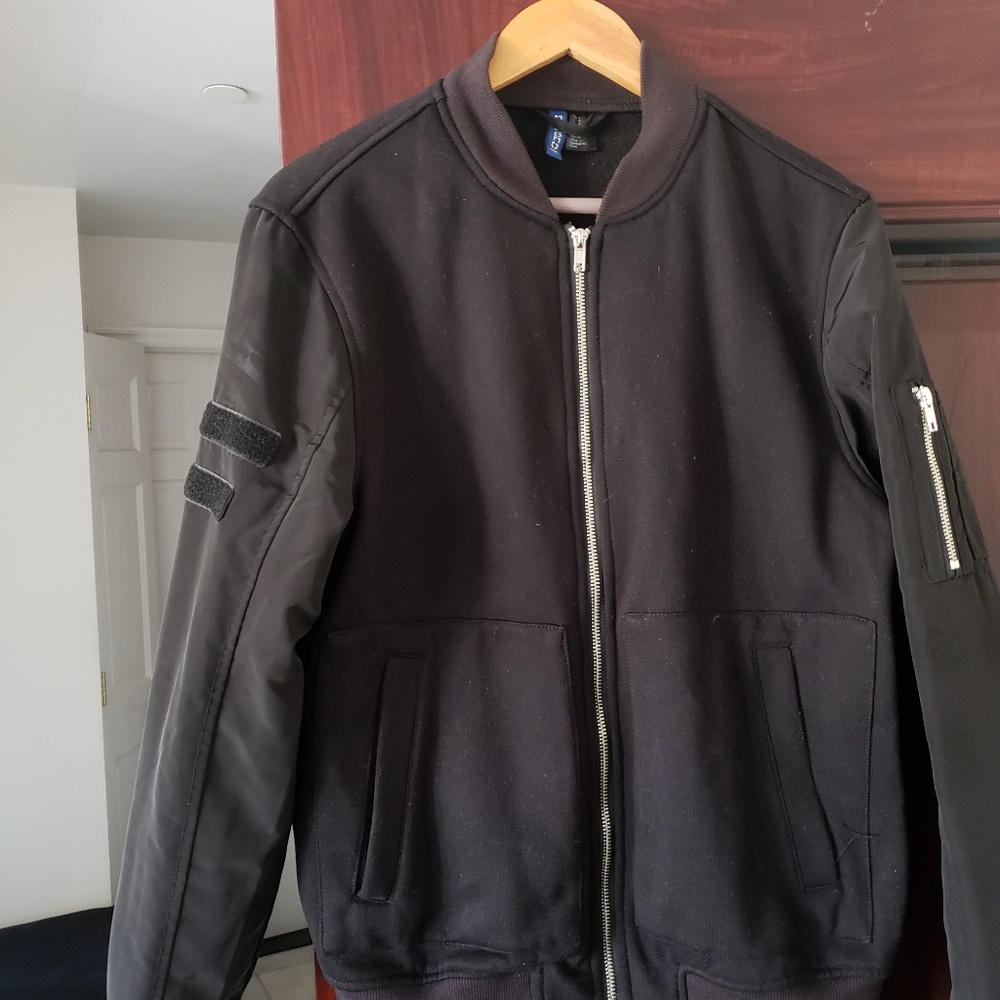 Black zip up sweater